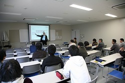 �u���̗l�q