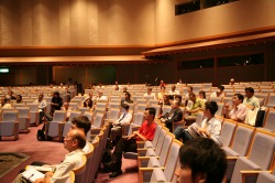 ���O�̊F����