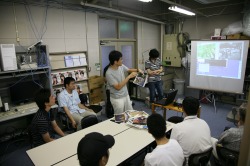 �摜�����f�����X�g���[�V����������